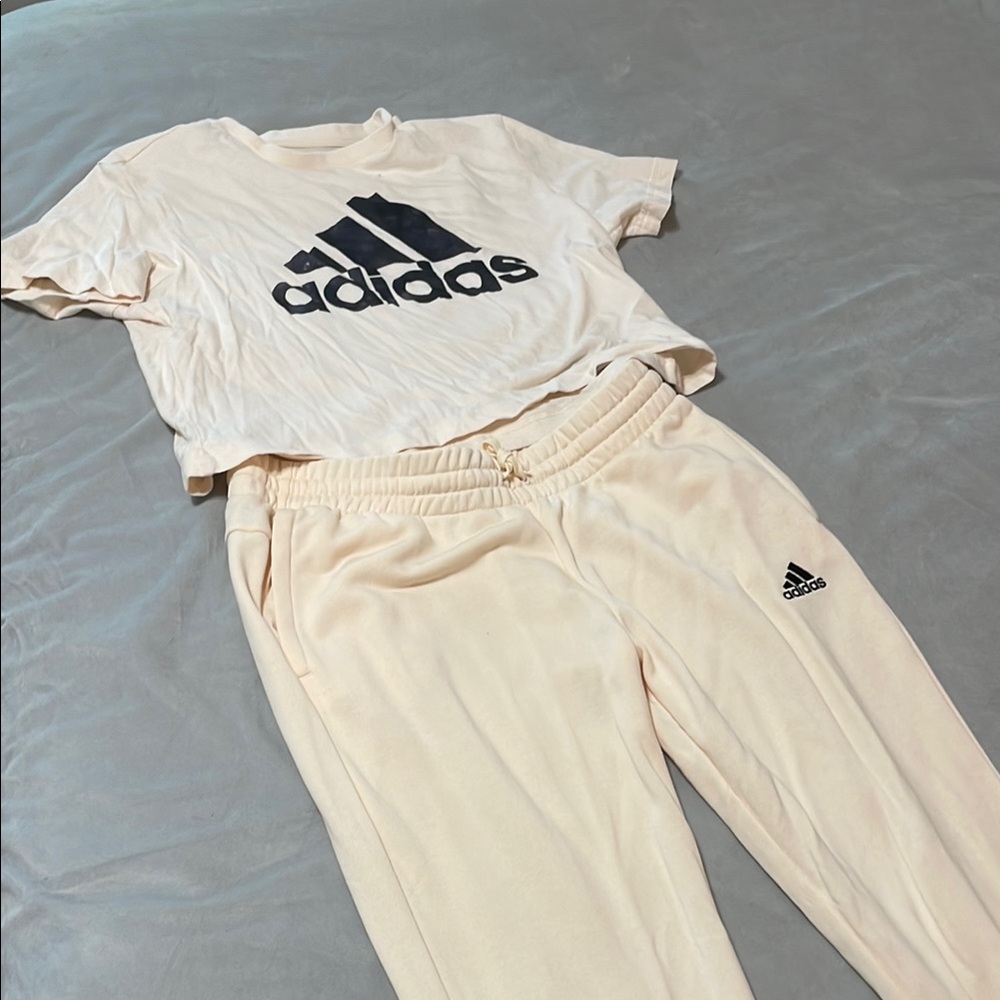 Adidas women’s Cream Jogger Set